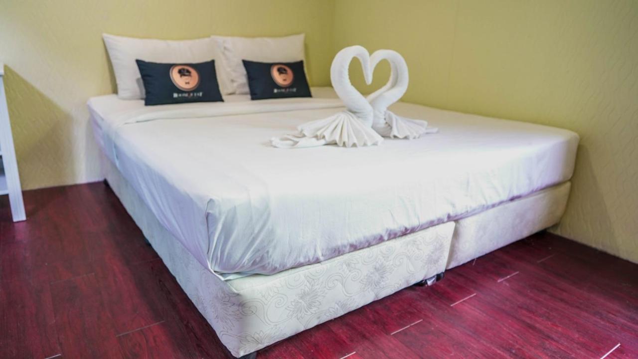 Roomquest Amphawa Floating Market Eksteriør bilde